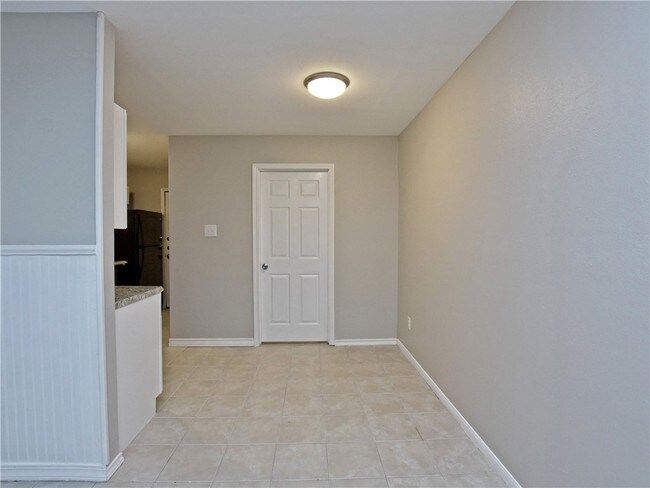 Building Photo - 334 FM 1174