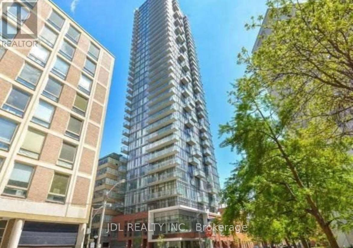 Photo principale - 75-475 St Nicholas St