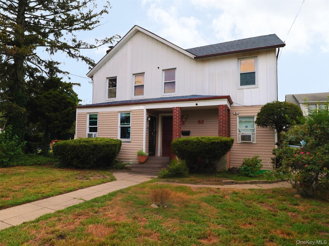 Foto principal - 92 Solomon Ave