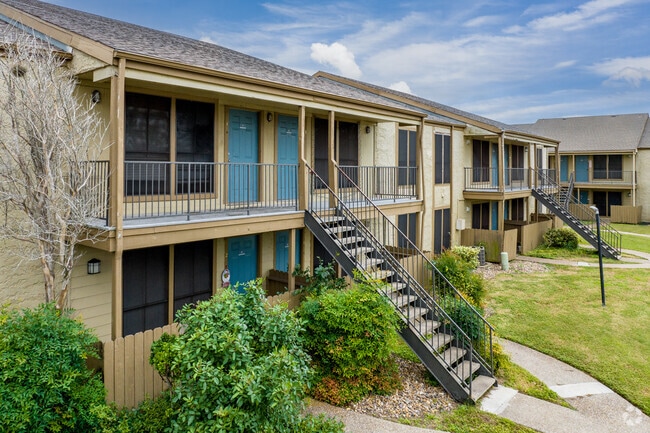 Building Photo - Allure Apartments