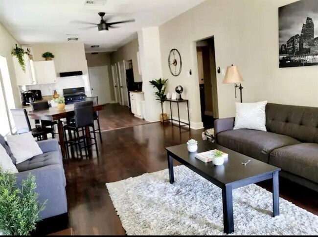 Foto del edificio - 5109 Lindsay St