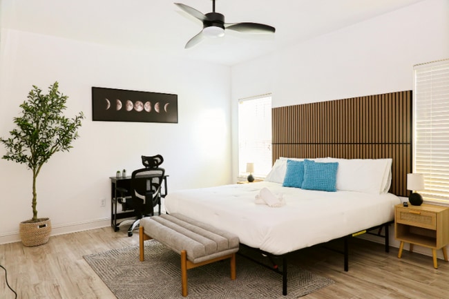 Photo - 516 Highpark Ct House