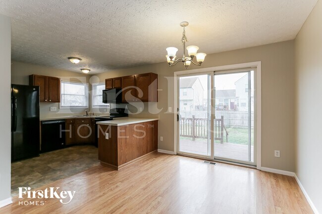Foto del edificio - 5842 Rothrock Ct