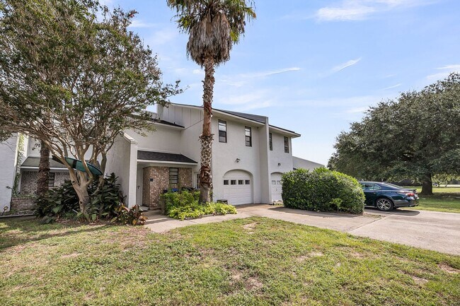 Foto del edificio - 2 Bedroom, 2.5 Bath Home with Flex Room on...