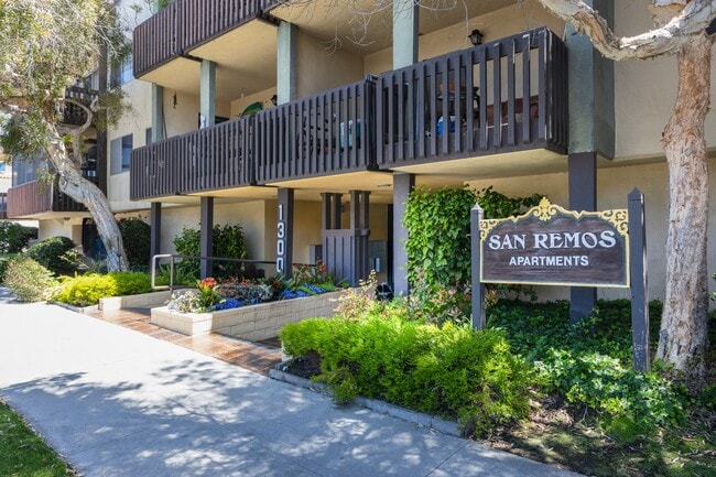Building Photo - San Remos Apartments