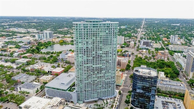 Foto del edificio - 400 Central Ave
