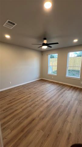 Foto del edificio - 1652 Hudspeth Ave