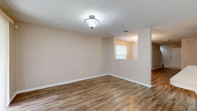 Foto del edificio - 4104 Winding River Way