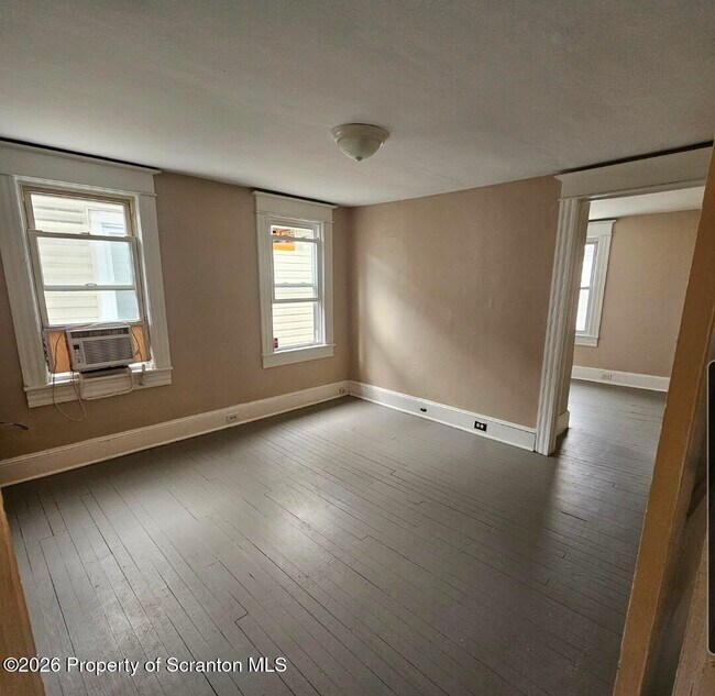 Foto del edificio - 609 S Valley Ave