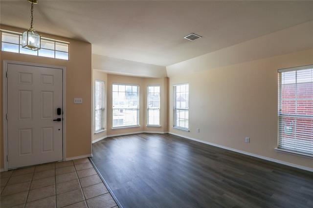 Foto del edificio - 3009 Sugarberry Dr