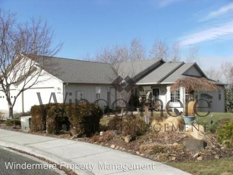 1149 SE Sentry Dr, College Place, WA 99324 Condo for Rent in College