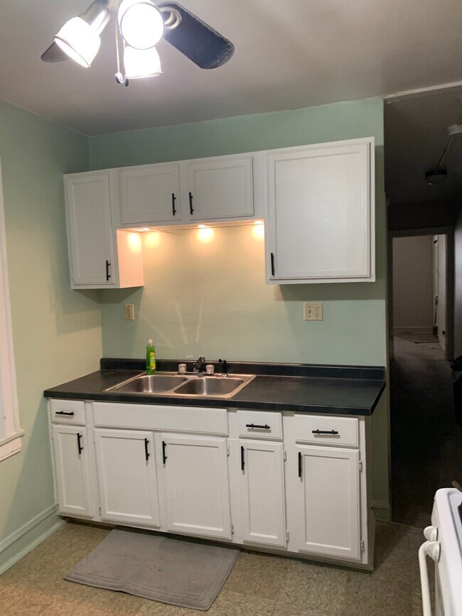 Foto del edificio - 2730 Ridgeland Ave