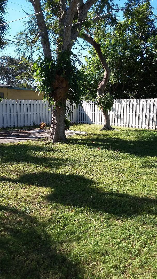 Building Photo - 318 W Ocean Ave