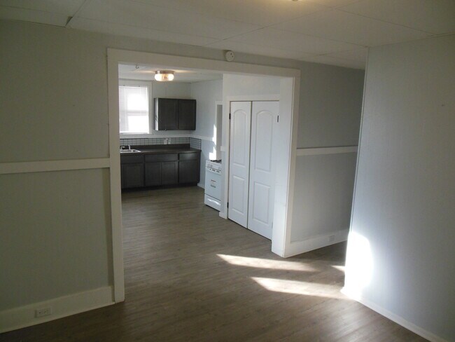 Foto del edificio - 1329 N 8th St
