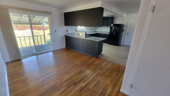 Foto del edificio - 3 bed 2 bath 2 car garage Lemmon Valley ho...