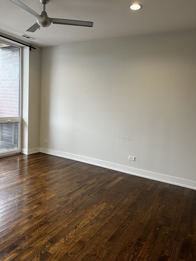 Building Photo - 5139 N Broadway St