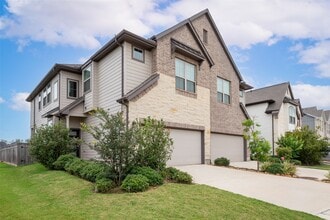 Building Photo - 1607 Rustling Creek Dr