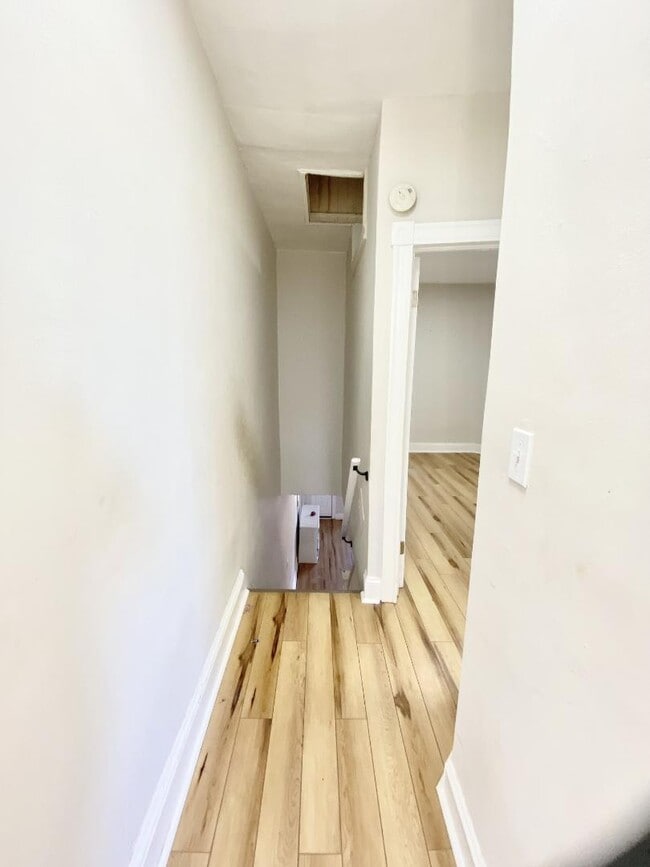 Foto del edificio - 514 N Decker Ave