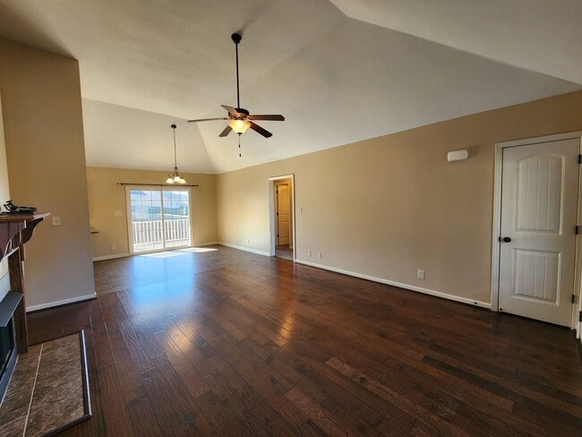 Foto del edificio - $1650 - 3 Bedroom 2 Bath Ranch Home