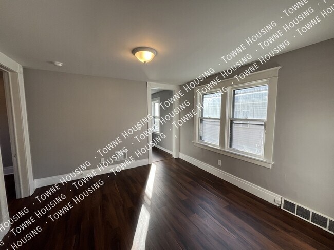 Foto del edificio - 125 Edison Ave