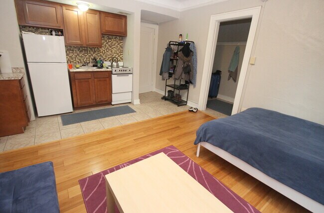 Cocina pequeña - Oakland Apartments