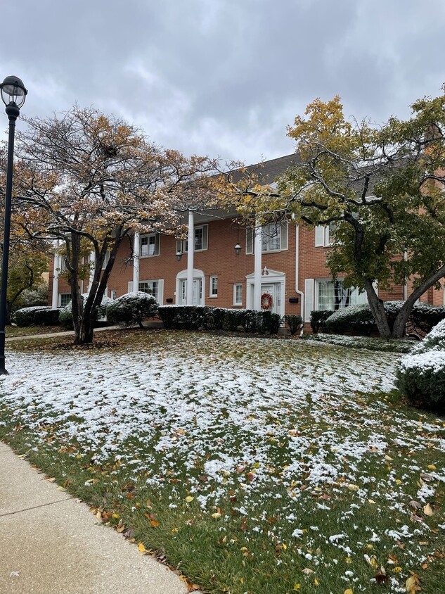 Primary Photo - 4 N Tower Rd