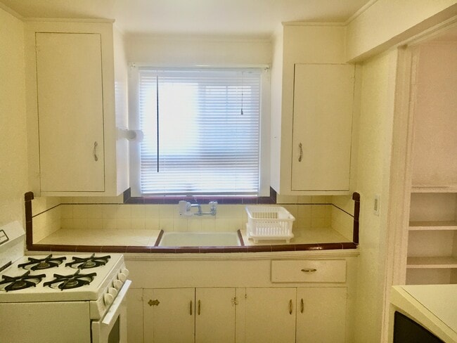 Foto del edificio - 1327 40th Ave