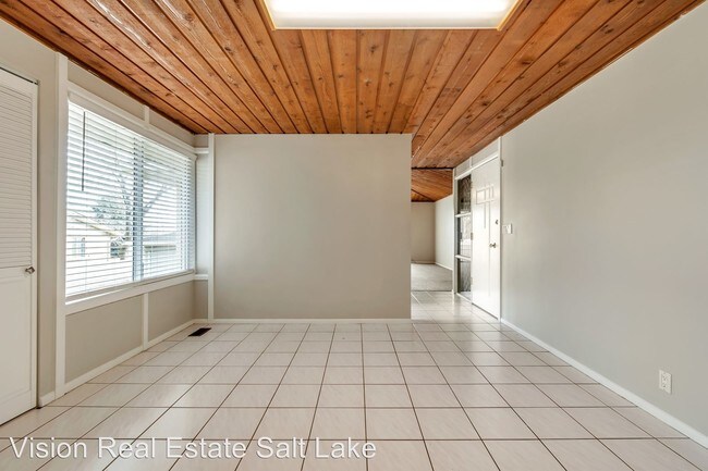 Building Photo - 5 br, 2 bath House - 5390 W 4060 S
