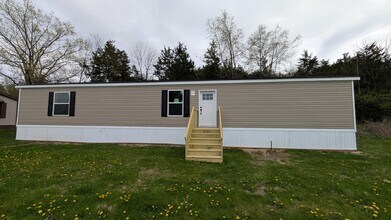 Building Photo - 15462 Lewis Rd