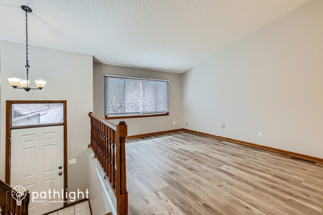 Building Photo - 4945 Georgia Ln, White Bear Lake, MN, 55110