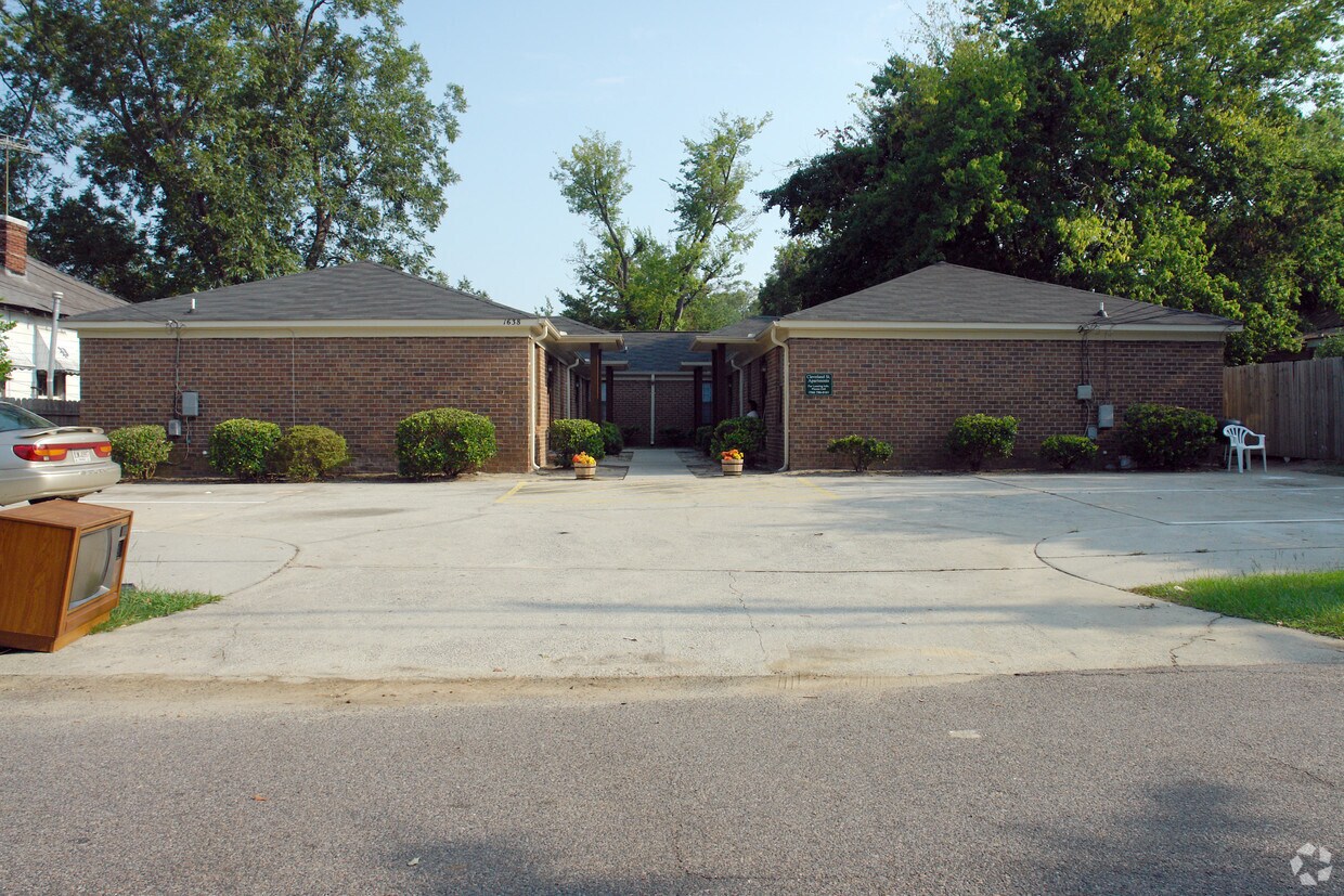 Foto del edificio - 1638 Cleveland St