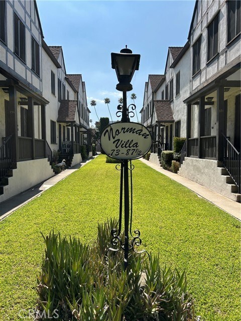 Foto principal - 75 N Catalina Ave
