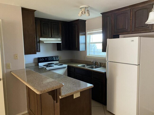 Building Photo - 403 48th Street