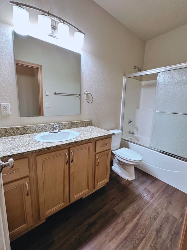Building Photo - (MUS 1952) Beautiful 3 Bed/2 Bath Town Home