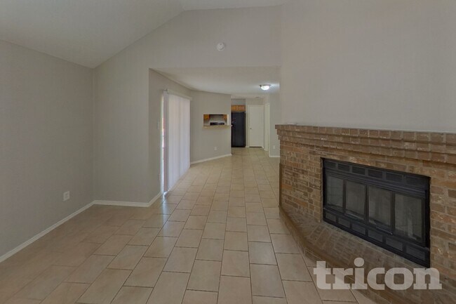 Foto del edificio - 1734 Windmill Ln