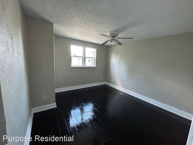 Foto del edificio - 3 br, 1 bath House - 248 Clarendon Ave