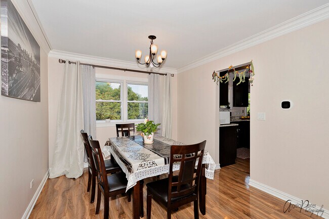Building Photo - 652 Buckthorn Terrace