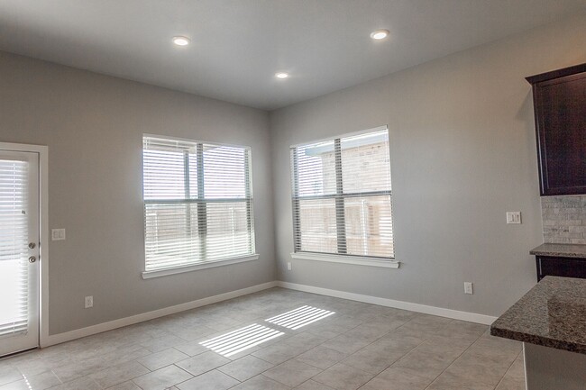 Foto del edificio - Pre-Leasing - 4 bed/2 bath Frenship School...