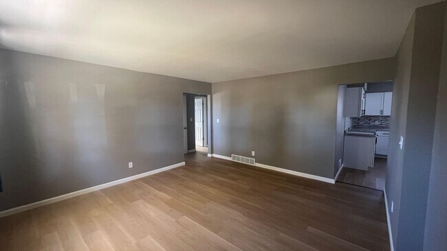 Foto del edificio - 5922 N 84th St