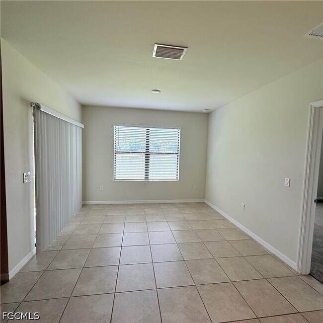 Building Photo - 10754 Marlberry Way