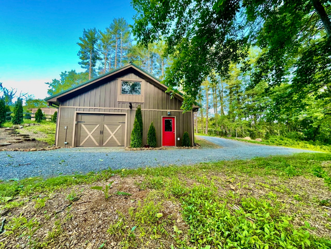 Foto del edificio - 38360 Hughesville Rd