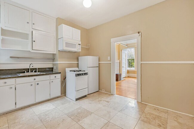 Foto del edificio - 652-656-656 Clayton St