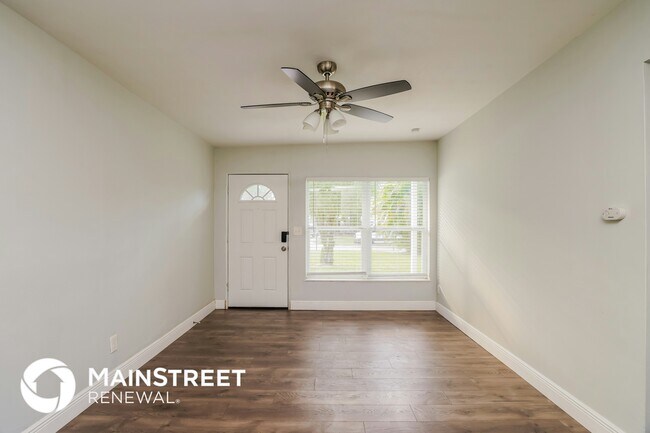 Foto del edificio - 107 Quintard Ave