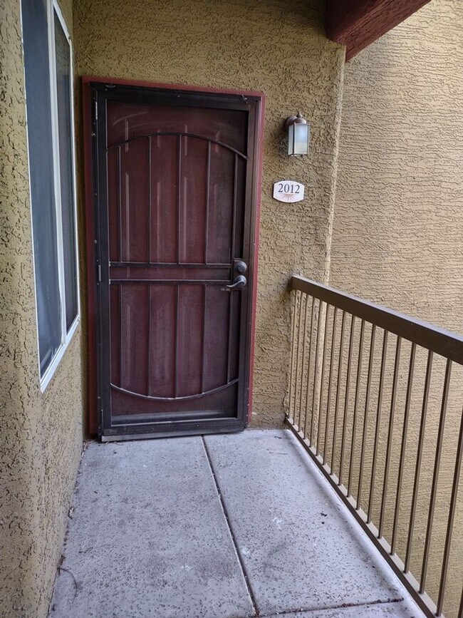 Foto del edificio - LUXURIOUS LIVING IN A GATED COMMUNITY AT THE SPRINGS AT YORKSHIRE!