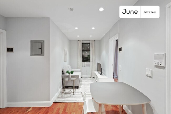 Foto del edificio - 345 E 21st St