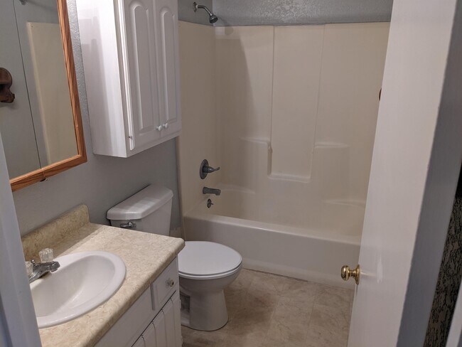 Foto del edificio - 2107 10th St Pl