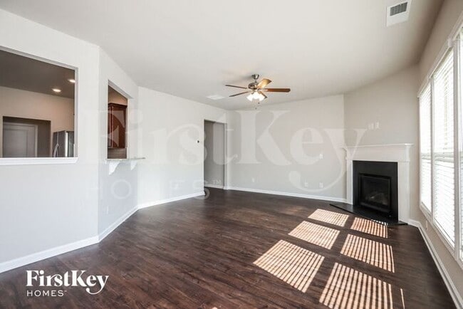 Building Photo - 3100 Baylor Cir