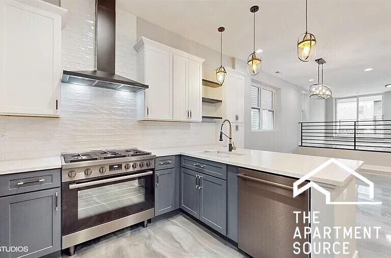 Foto principal - 3255 N Elston Ave