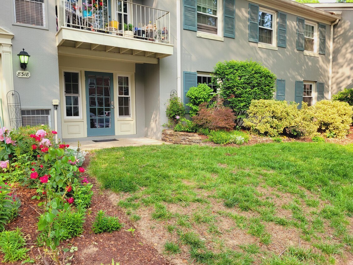 Foto principal - 8318 Kingsgate Rd