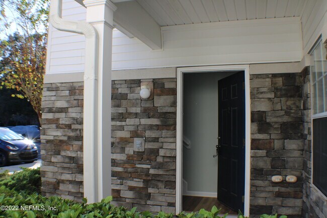 Foto del edificio - 2200 Marsh Hawk Ln